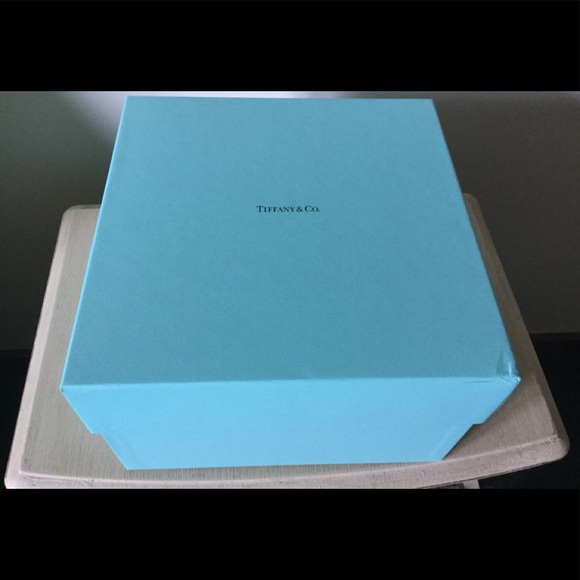 Tiffany & Co. Accessories - FINAL💙Tiffany & Company Large Gift Box💙EUC